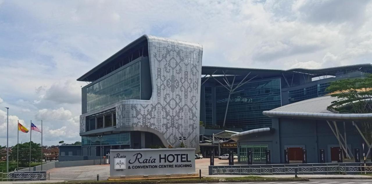 Raia Hotel & Convention Centre Kuching Eksteriør billede